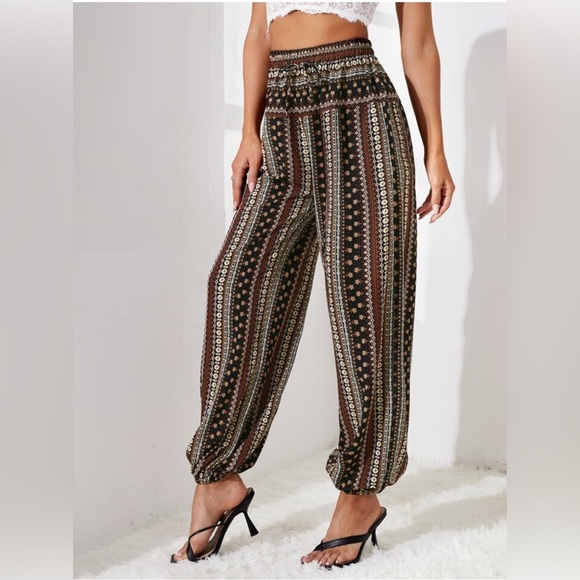 Bohemian Patterned Women's joggers size medium fun striped and floral - Picture 1 of 11